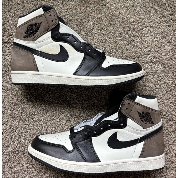Nike Air Jordan 1 Mocha Size 10 Men's - Picture 1 of 9